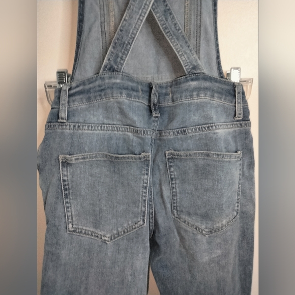 Free People (Size 25) Medium Wash Distress Side Button Zip Denim Jean Overvalls - Picture 12 of 16